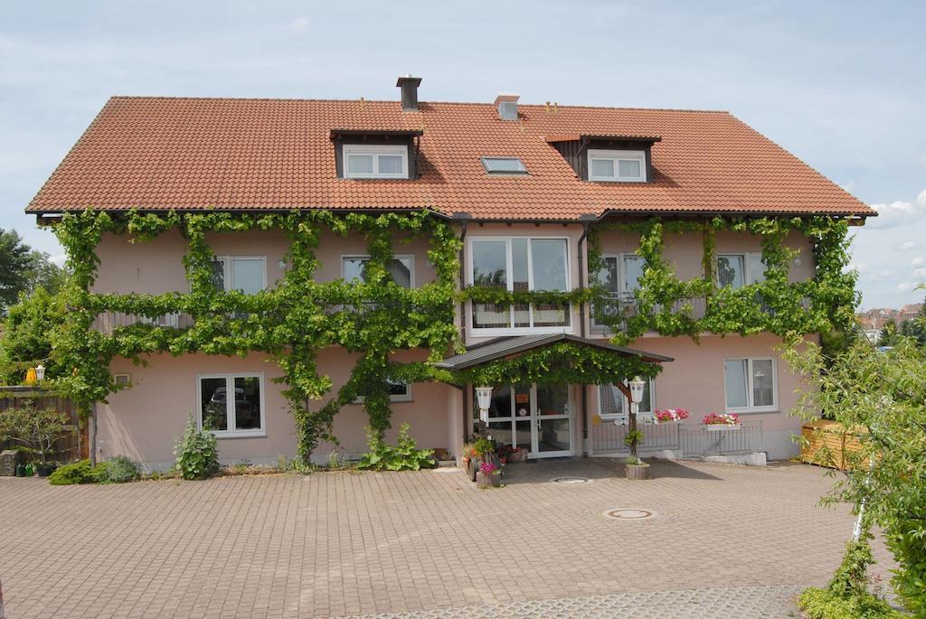Gaestehaus Kleine Kalmit ランダウ・イン・デア・プファルツ エクステリア 写真