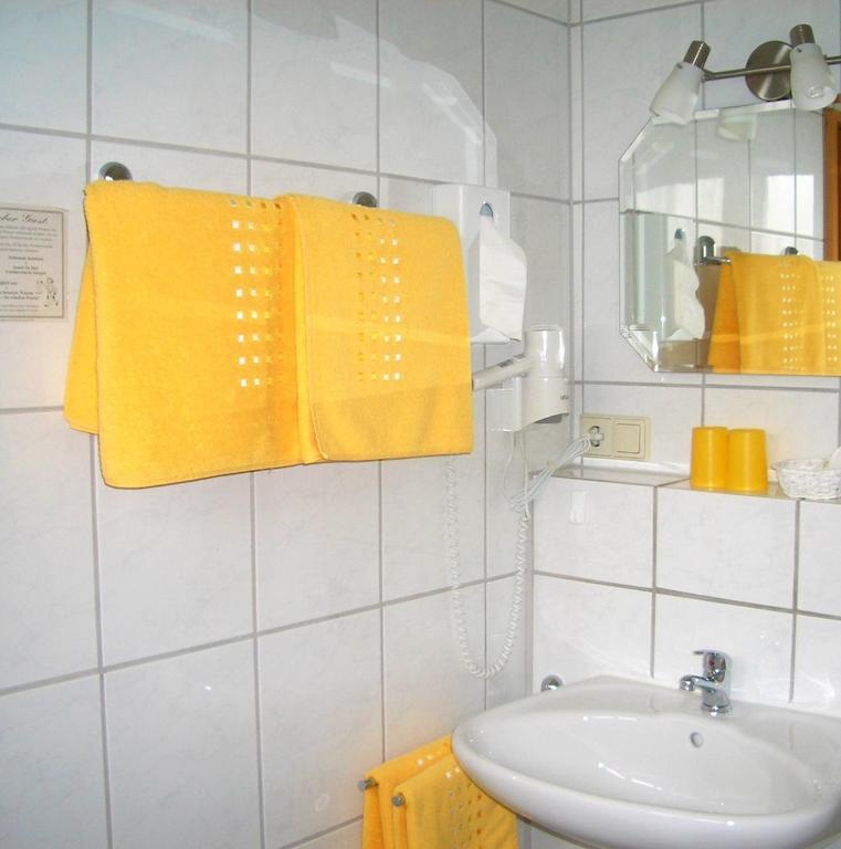 Gaestehaus Kleine Kalmit ランダウ・イン・デア・プファルツ 部屋 写真